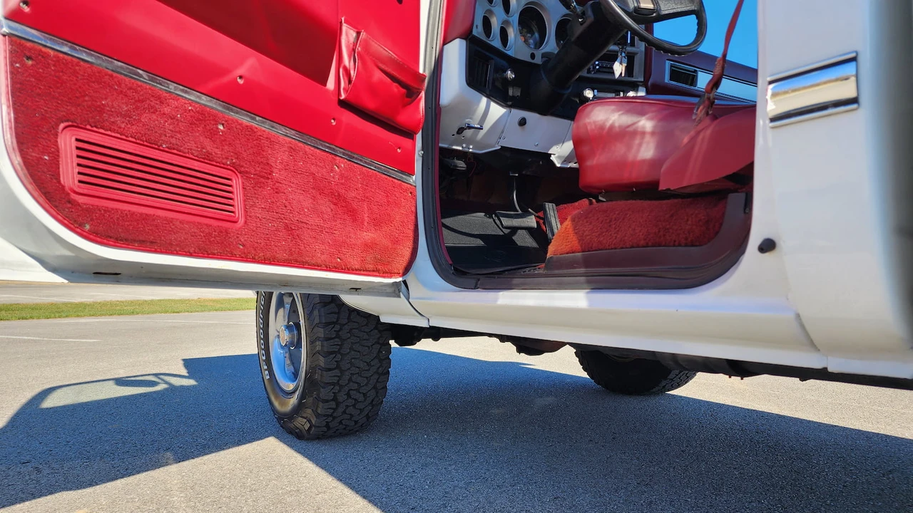 1987 GMC C/K 3rd Gen - Image 8 of 18