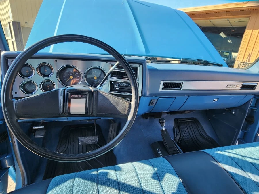 1987 GMC Sierra - Image 18 of 23