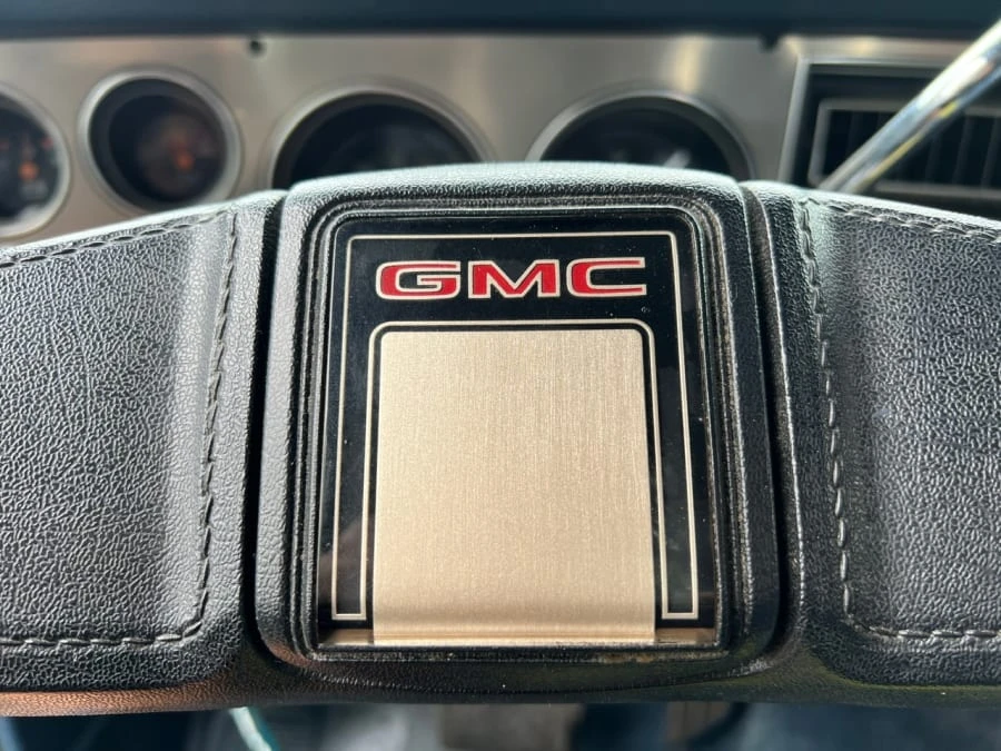 1987 GMC Sierra - Image 17 of 29