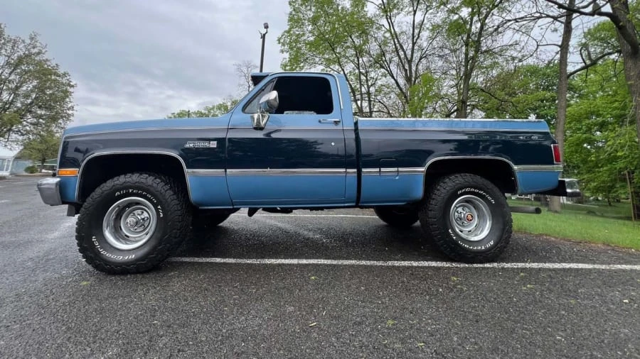 1987 GMC Sierra - Image 2 of 29