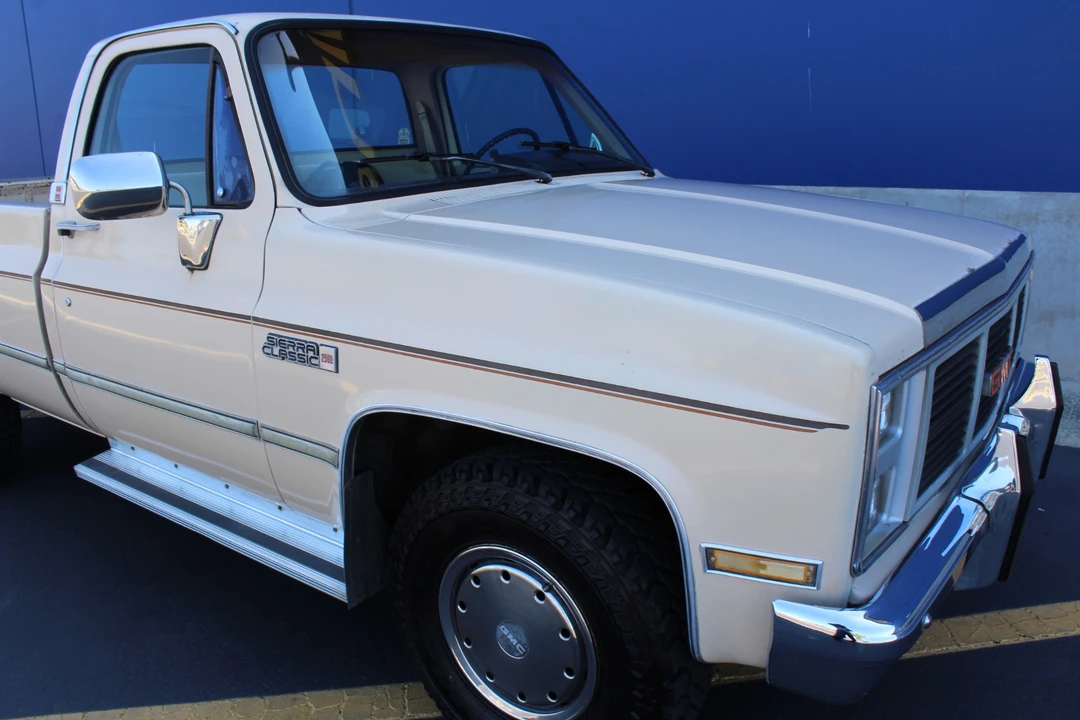 1987 GMC C/K 3rd Gen - Image 12 of 31
