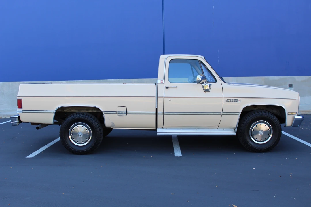 1987 GMC C/K 3rd Gen - Image 17 of 31