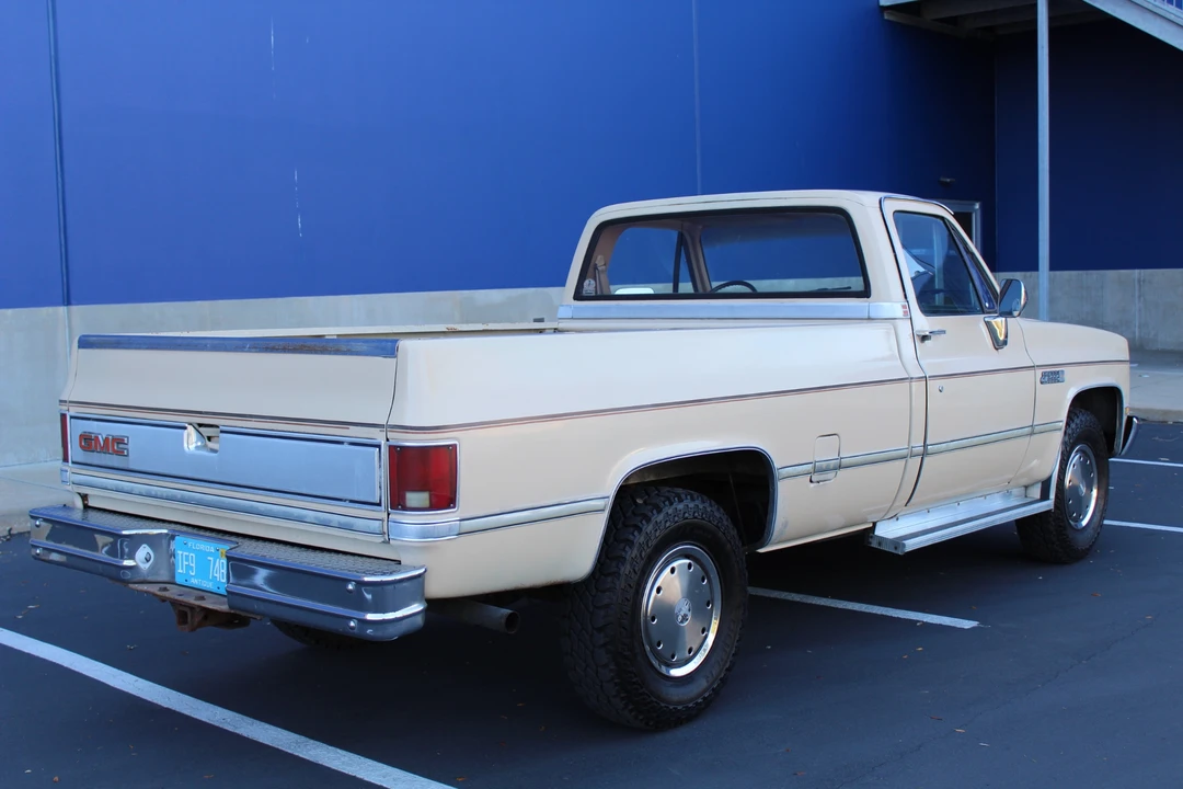 1987 GMC C/K 3rd Gen - Image 19 of 31