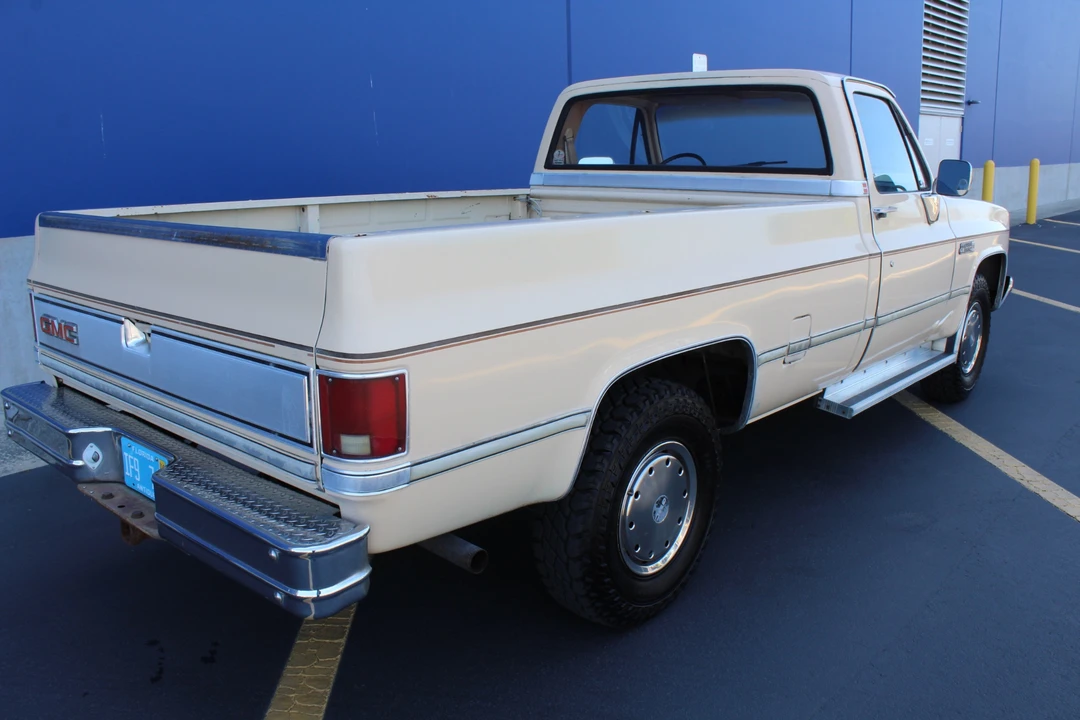 1987 GMC C/K 3rd Gen - Image 18 of 31