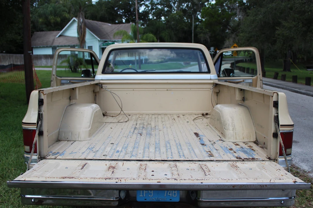 1987 GMC C/K 3rd Gen - Image 5 of 31