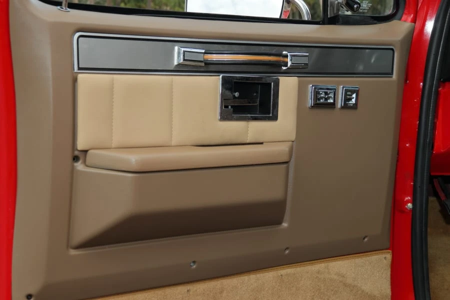 1987 GMC Sierra - Image 31 of 31