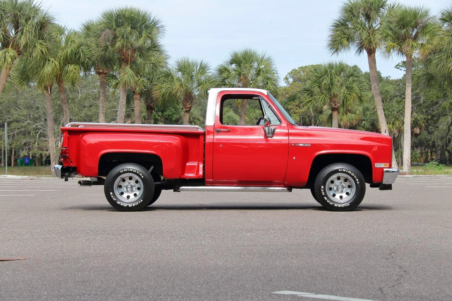 1987 GMC Sierra - Image 2 of 31