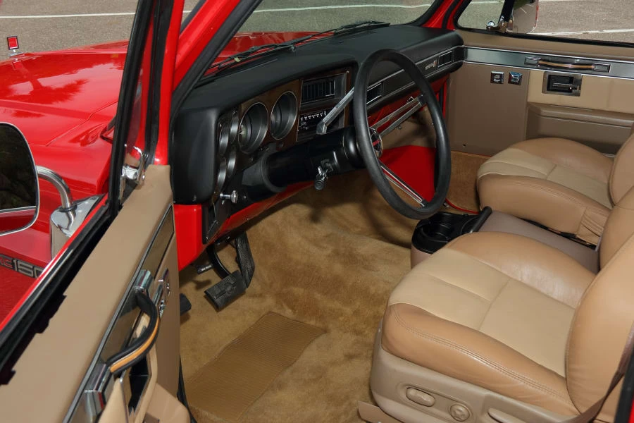 1987 GMC Sierra - Image 28 of 31