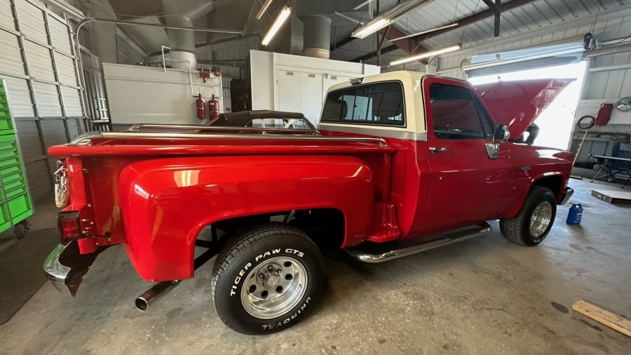 1987 GMC Sierra - Image 2 of 15