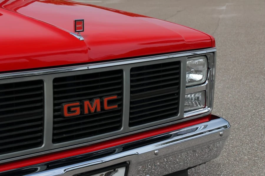 1987 GMC Sierra - Image 14 of 31