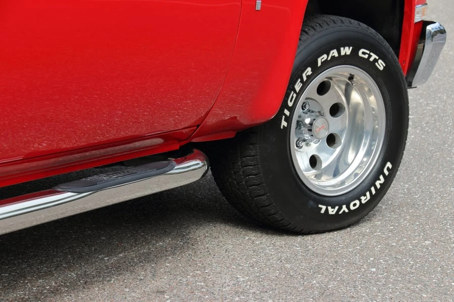 1987 GMC Sierra - Image 16 of 31