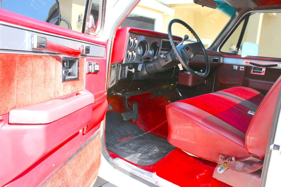 1987 GMC Sierra - Image 22 of 27