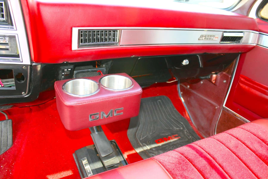 1987 GMC Sierra - Image 18 of 27