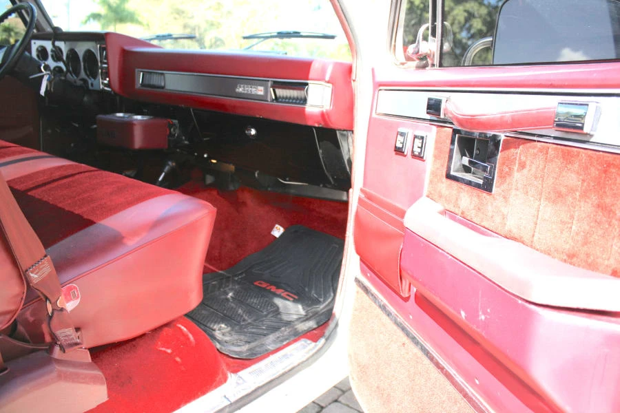 1987 GMC Sierra - Image 20 of 27