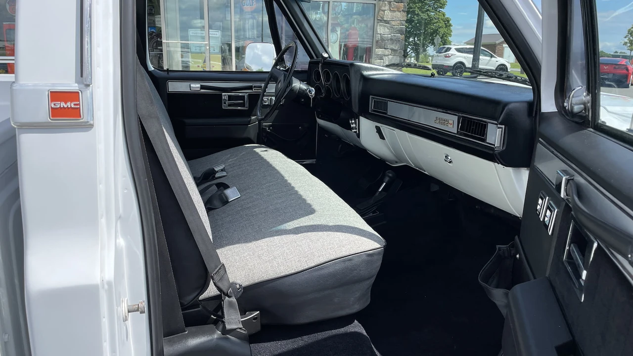 1987 GMC Sierra - Image 5 of 11