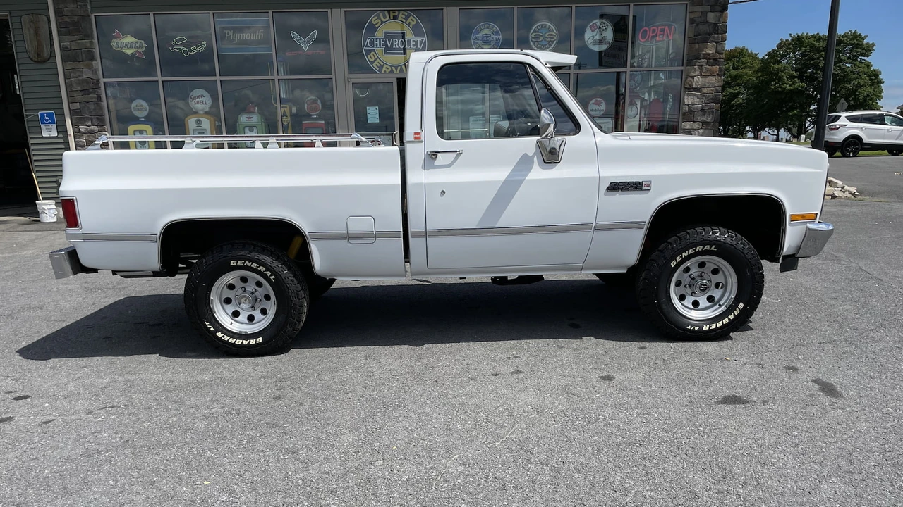 1987 GMC Sierra - Image 11 of 11