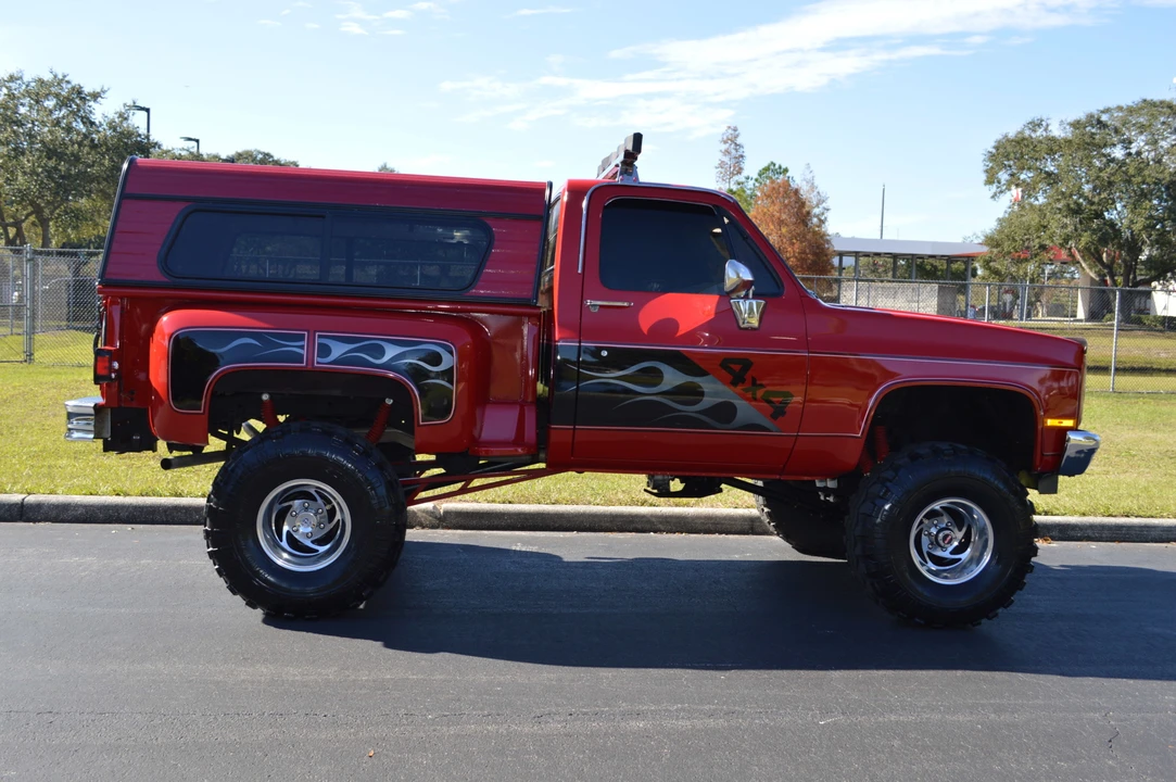 1987 GMC C/K 3rd Gen - Image 5 of 31