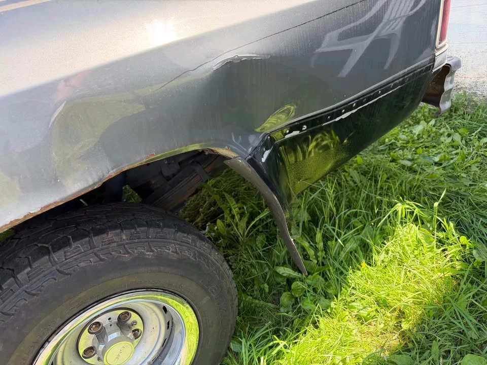 1987 GMC Suburban 7th Gen - Image 7 of 7