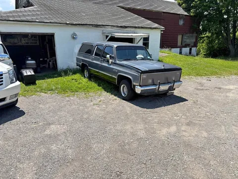 1987 GMC Suburban 1500 Sport Utility