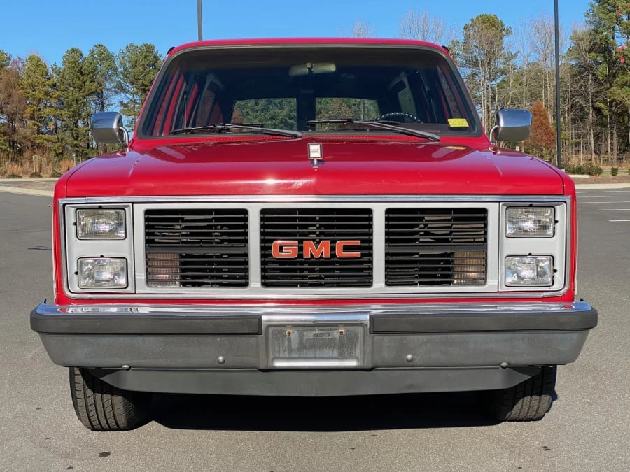 1987 GMC Suburban 7th Gen - Image 8 of 8