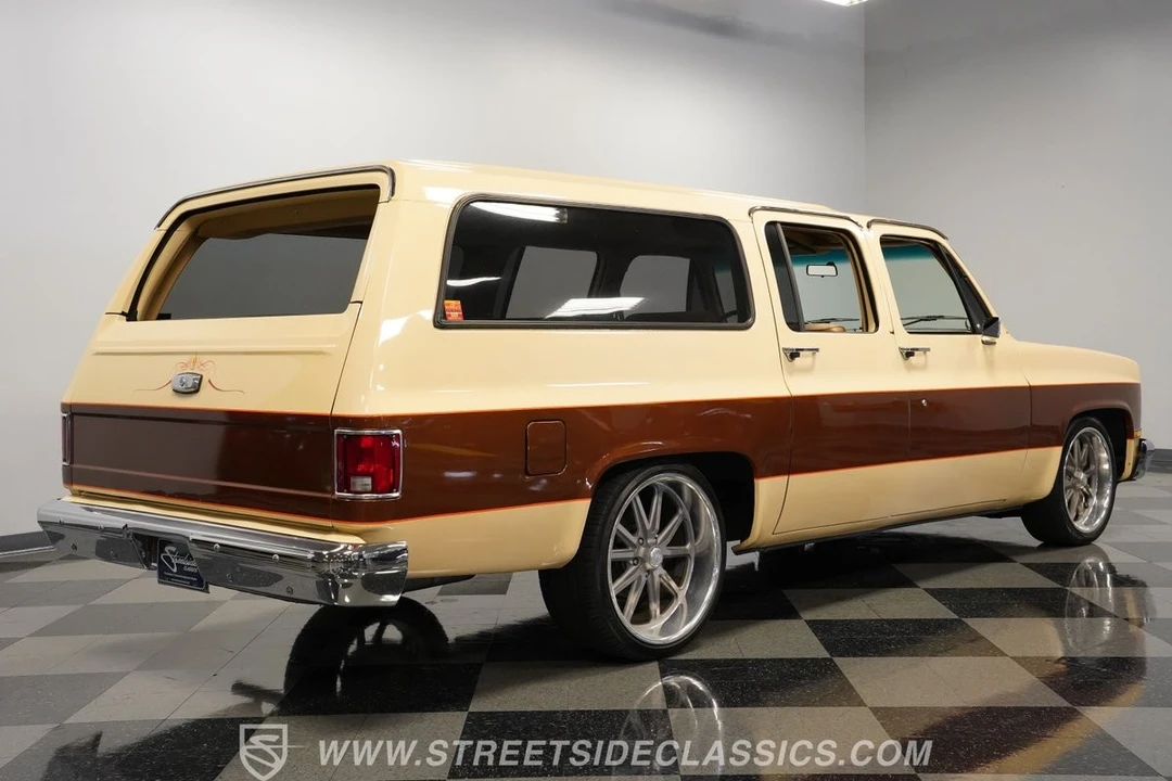1987 GMC Suburban 7th Gen - Image 12 of 12