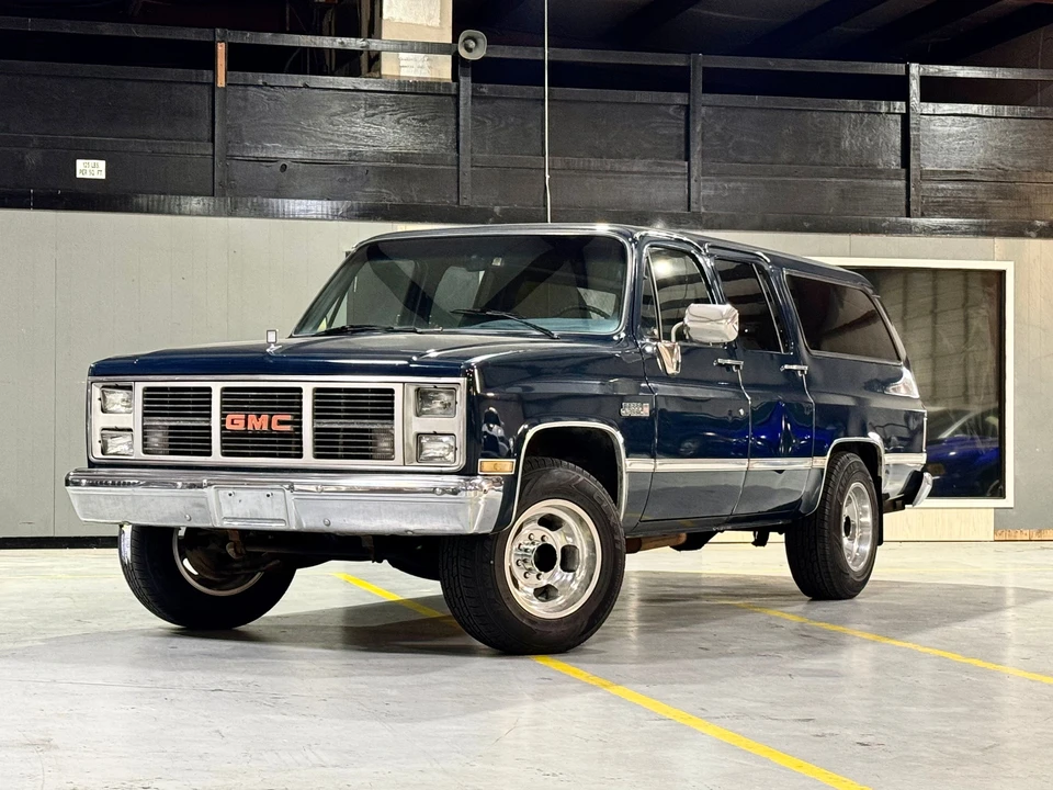1987 Chevrolet Suburban 7th Gen - Image 5 of 31