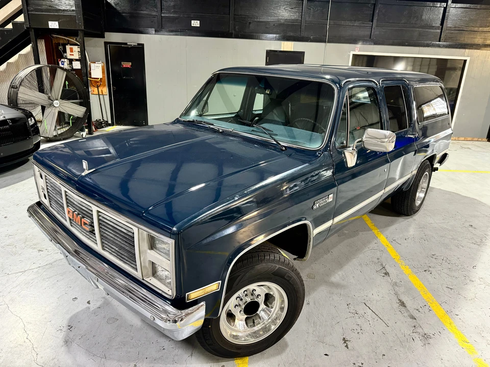1987 Chevrolet Suburban 7th Gen - Image 6 of 31