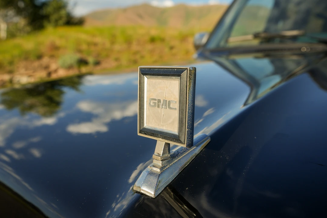 1987 GMC Suburban 7th Gen - Image 31 of 31