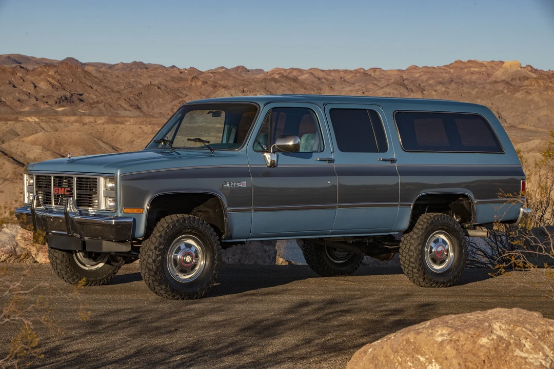 1987 GMC Suburban 7th Gen - Image 29 of 31