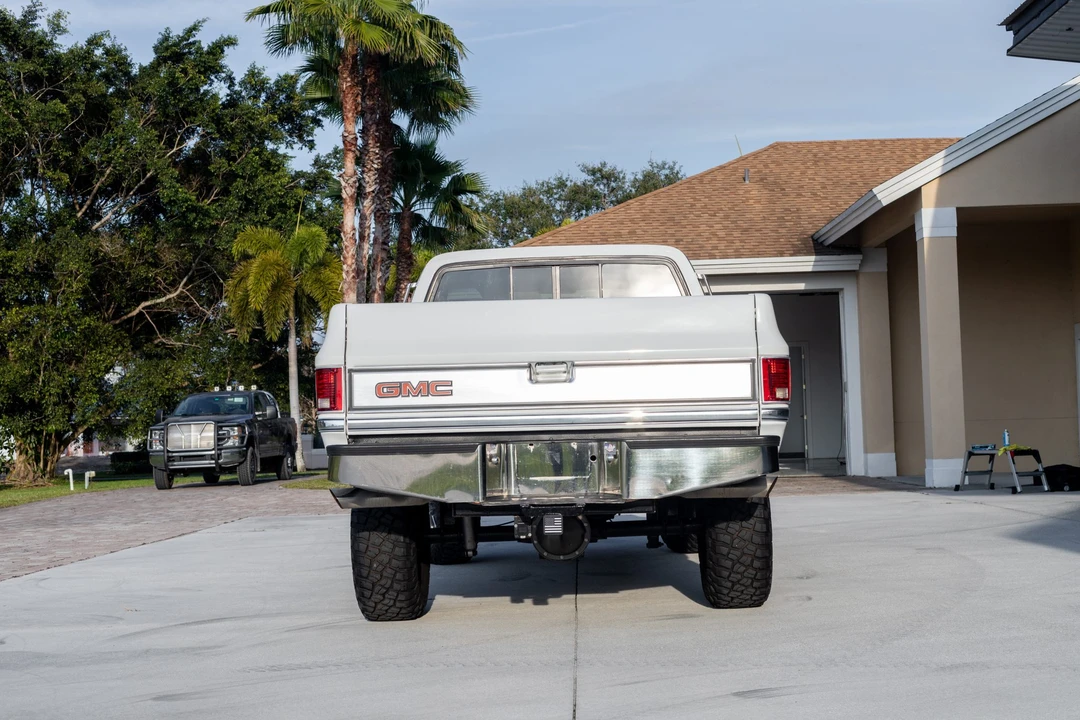 1987 GMC C/K 3rd Gen - Image 9 of 31