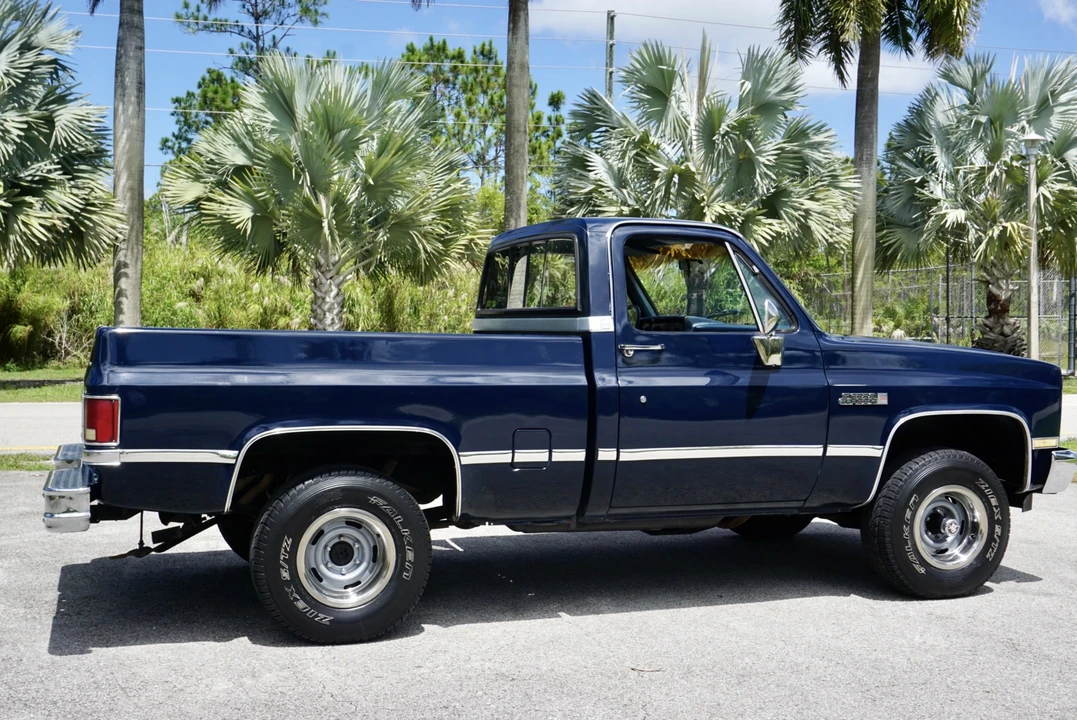 1987 GMC C/K 3rd Gen - Image 10 of 31