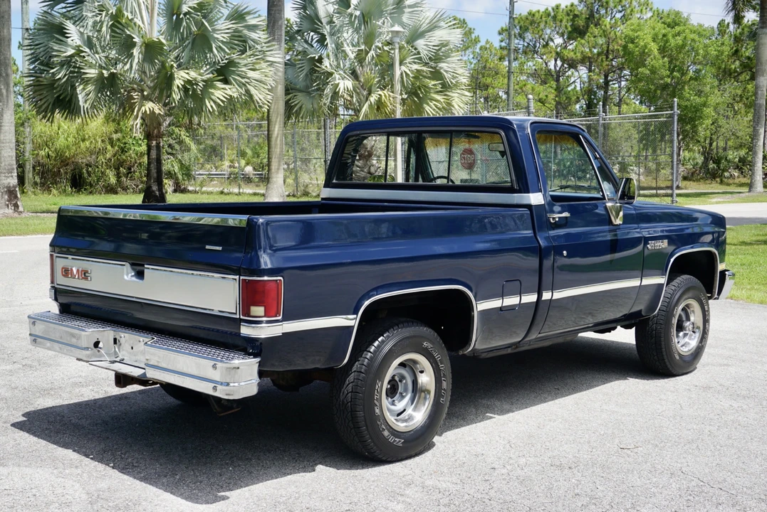 1987 GMC C/K 3rd Gen - Image 9 of 31