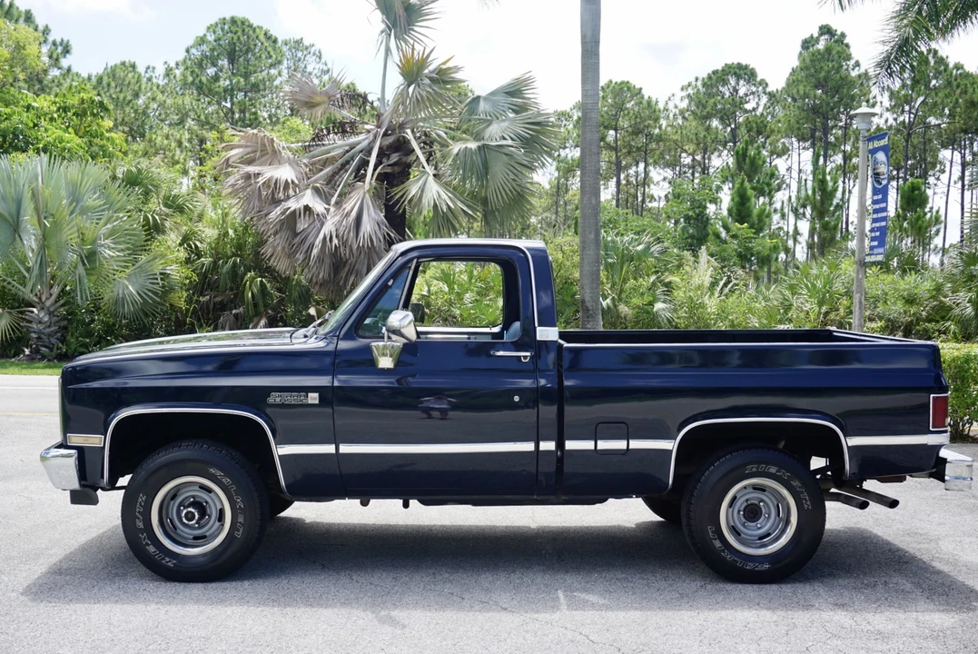 1987 GMC C/K 3rd Gen - Image 5 of 31
