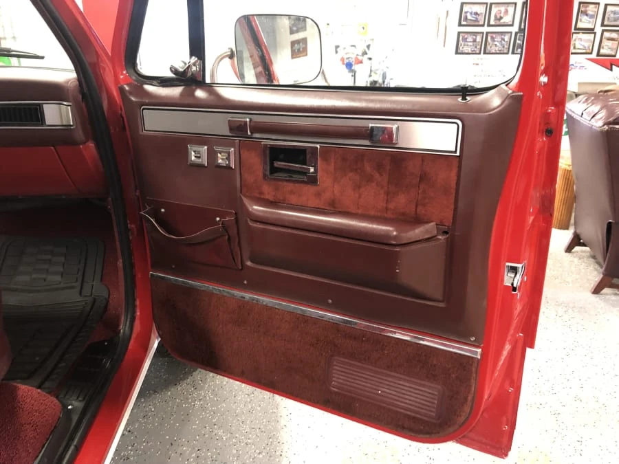 1987 GMC C/K 3rd Gen - Image 13 of 25