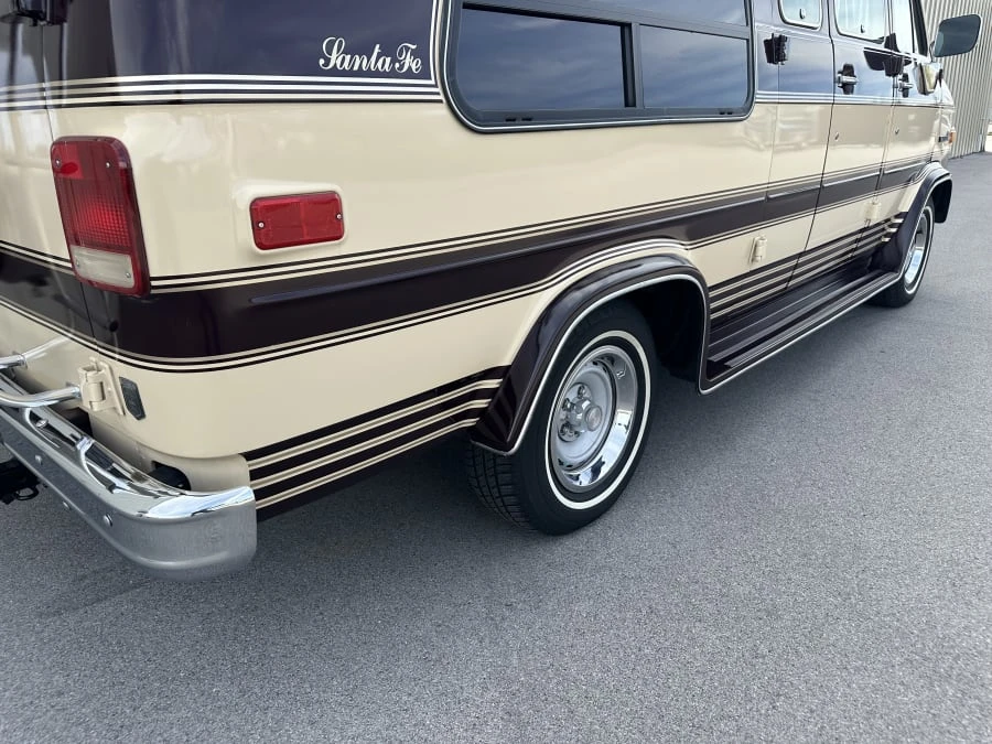 1987 GMC G-series Van - Image 10 of 29