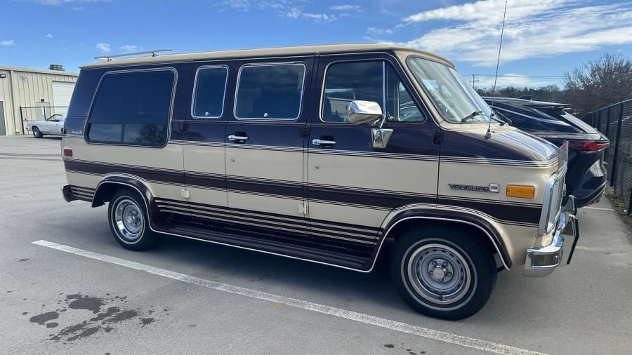 1987 GMC G-series Van - Image 4 of 29