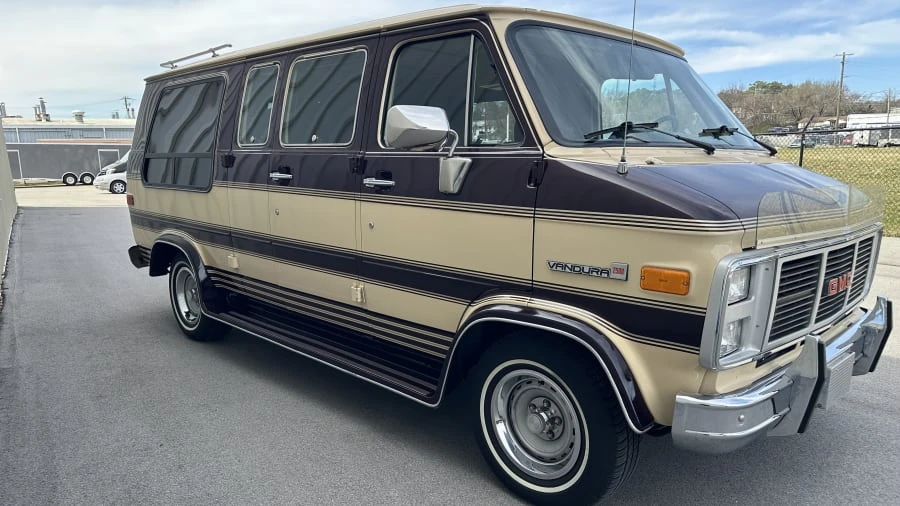 1987 GMC G-series Van - Image 6 of 29