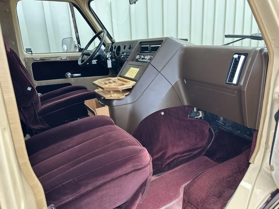 1987 GMC G-series Van - Image 17 of 29