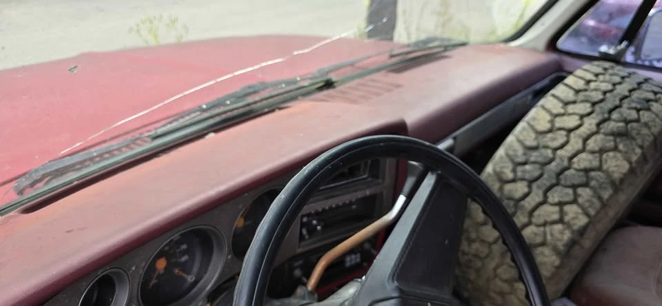 1987 GMC Jimmy 2nd Gen - Image 11 of 11