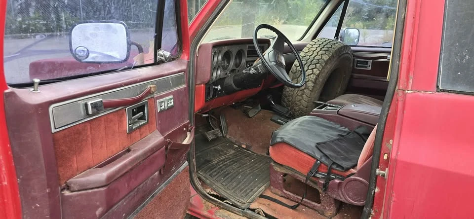 1987 GMC Jimmy 2nd Gen - Image 7 of 11