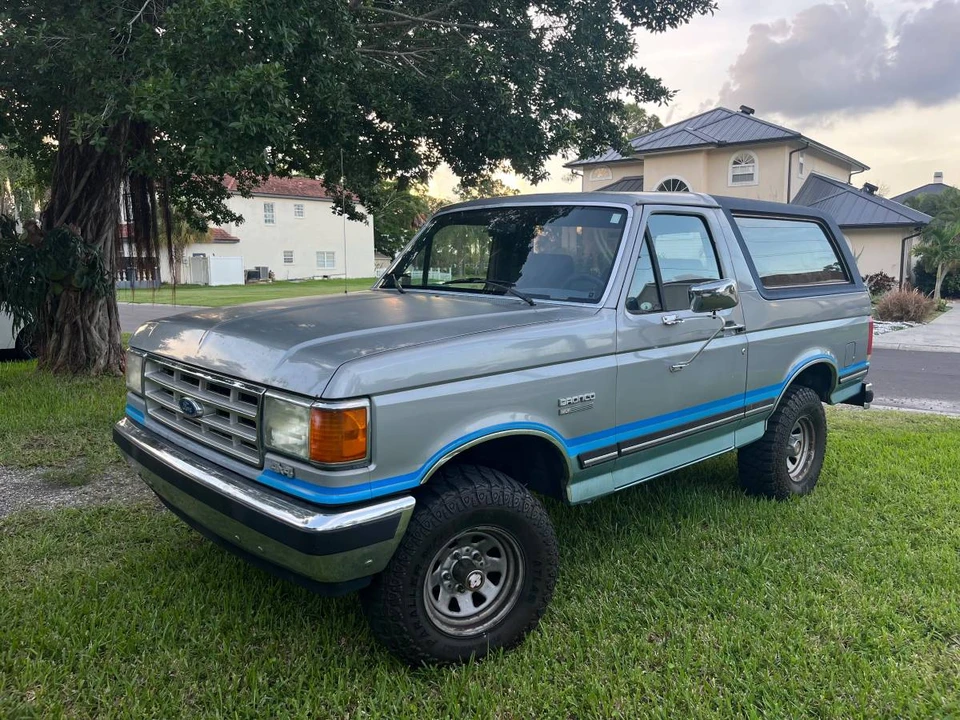 1987 Ford Bronco 4th Gen - Image 5 of 21