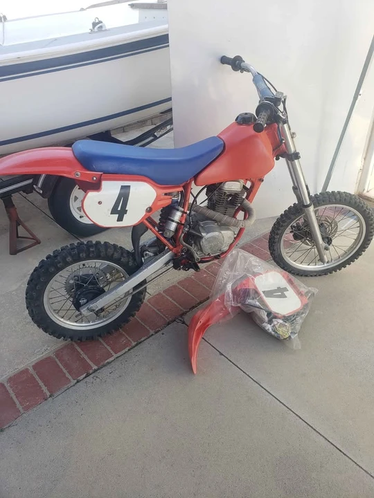 1987 Honda CR-X 1st Gen - Image 2 of 2