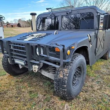 1987 Hummer M998