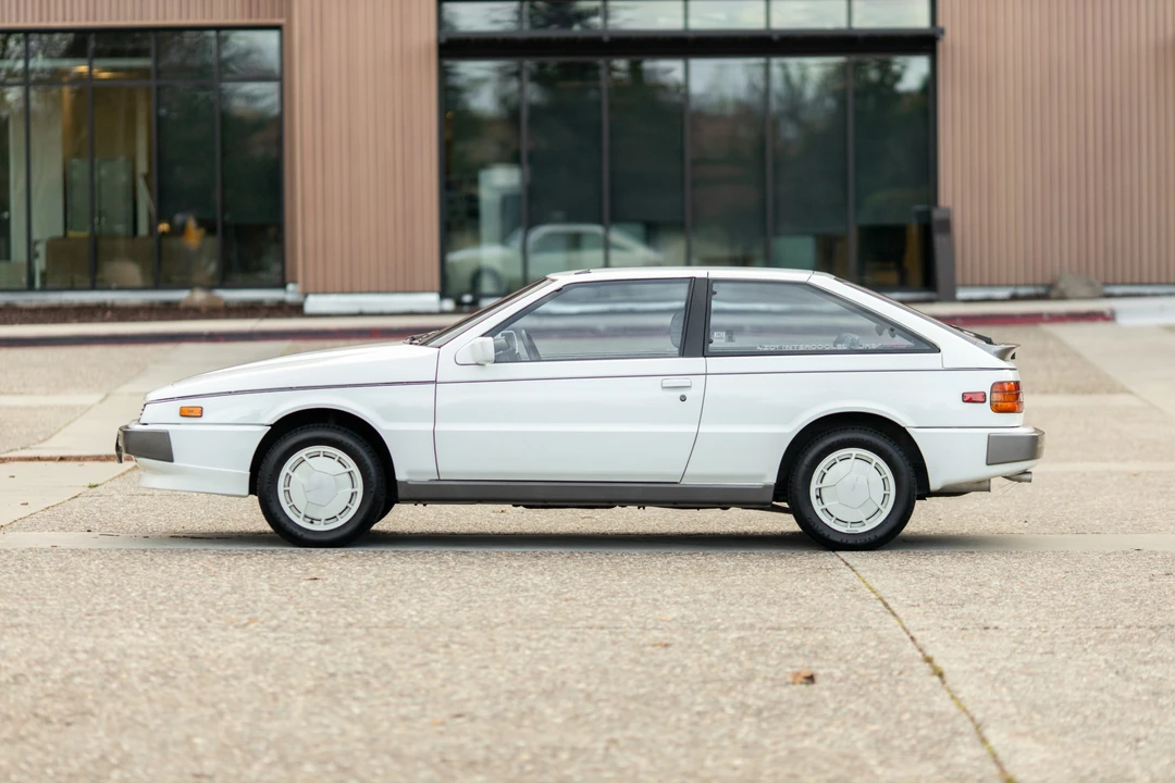 1987 Isuzu Impulse - Image 2 of 31