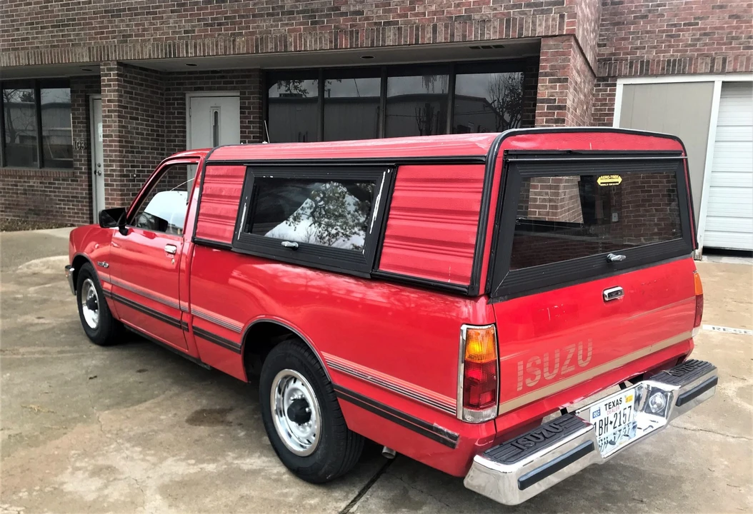 1987 Isuzu - Image 6 of 31