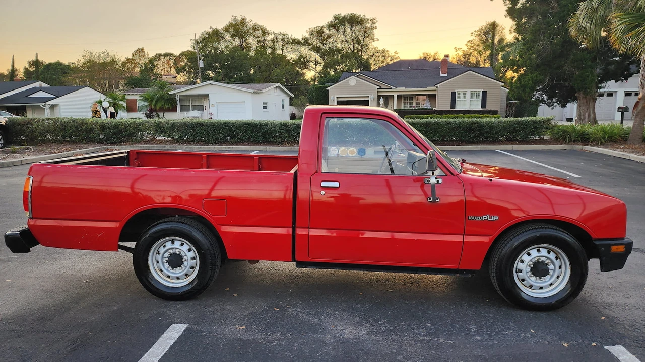 1987 Isuzu - Image 14 of 15
