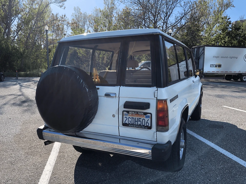 1987 Isuzu Trooper - Image 11 of 31
