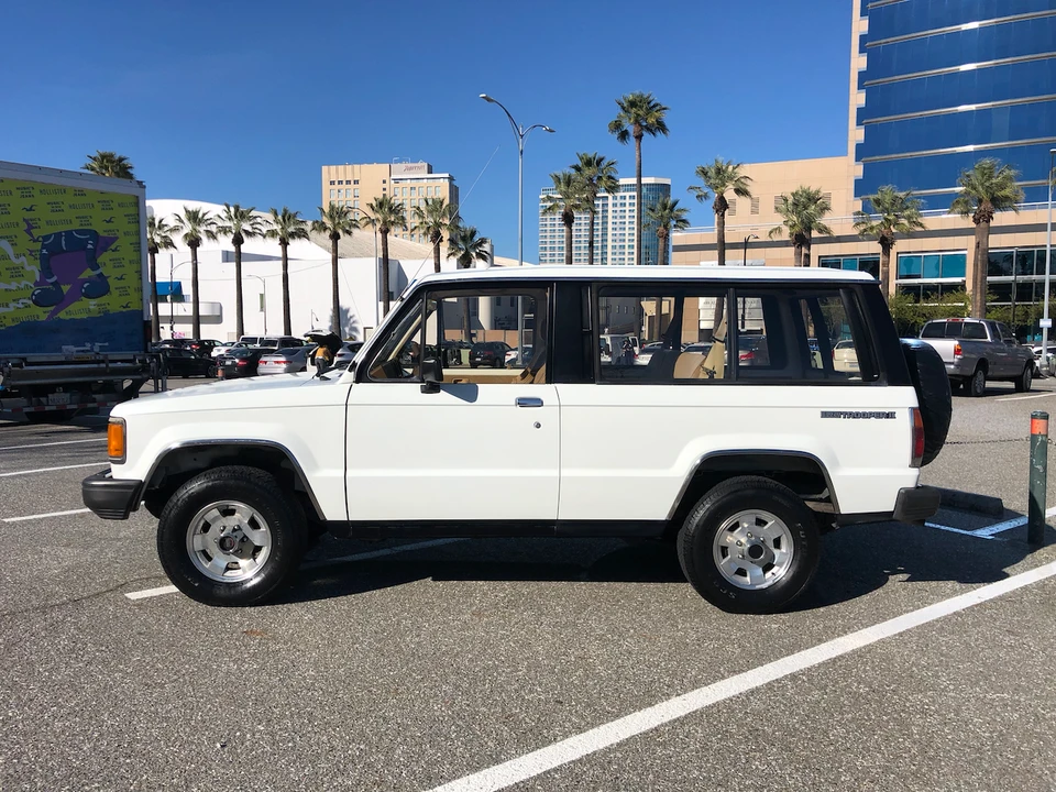 1987 Isuzu Trooper - Image 16 of 31