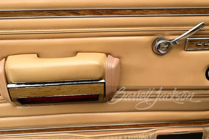 1987 Jeep SJ Grand Wagoneer - Image 7 of 17