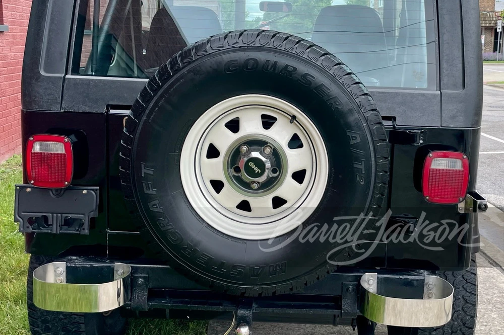 1987 Jeep YJ Wrangler - Image 9 of 11